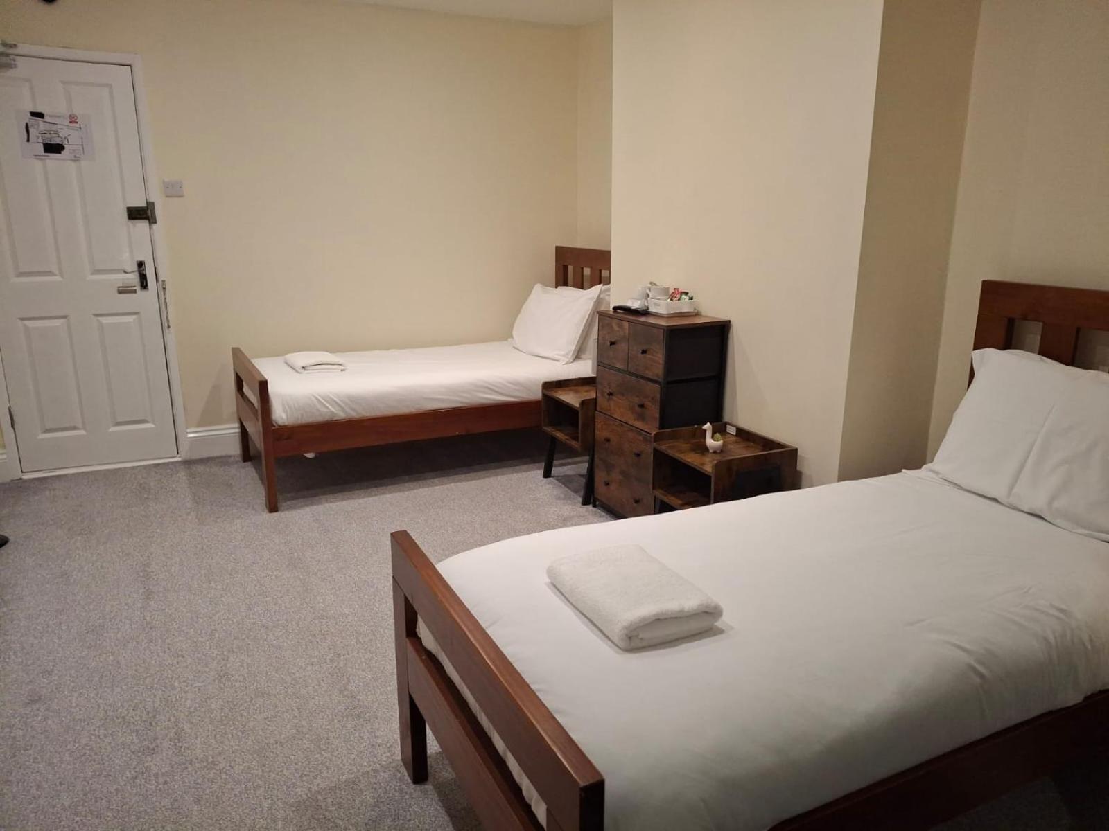 Inn By The Sea, Portsmouth - En Suite Rooms With Sea View Possible, Parking Ev 22Kw Exterior foto