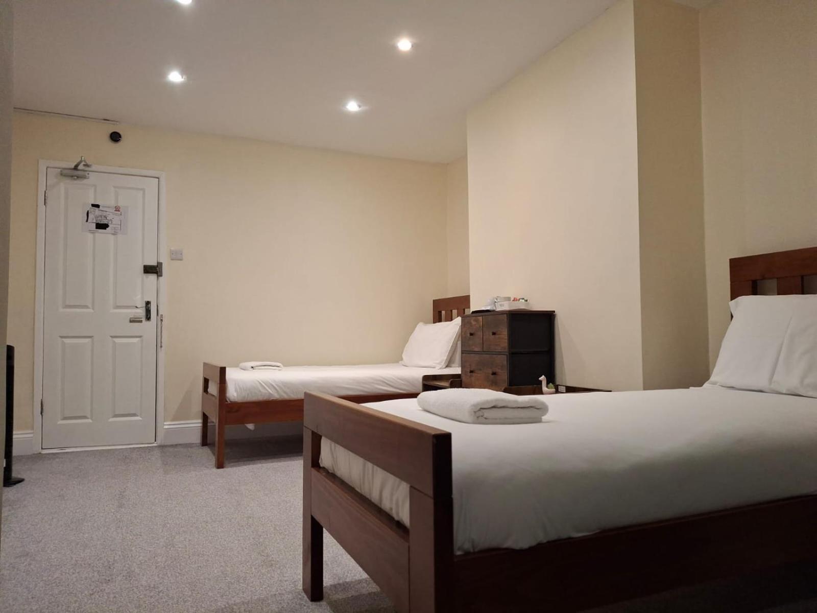 Inn By The Sea, Portsmouth - En Suite Rooms With Sea View Possible, Parking Ev 22Kw Exterior foto