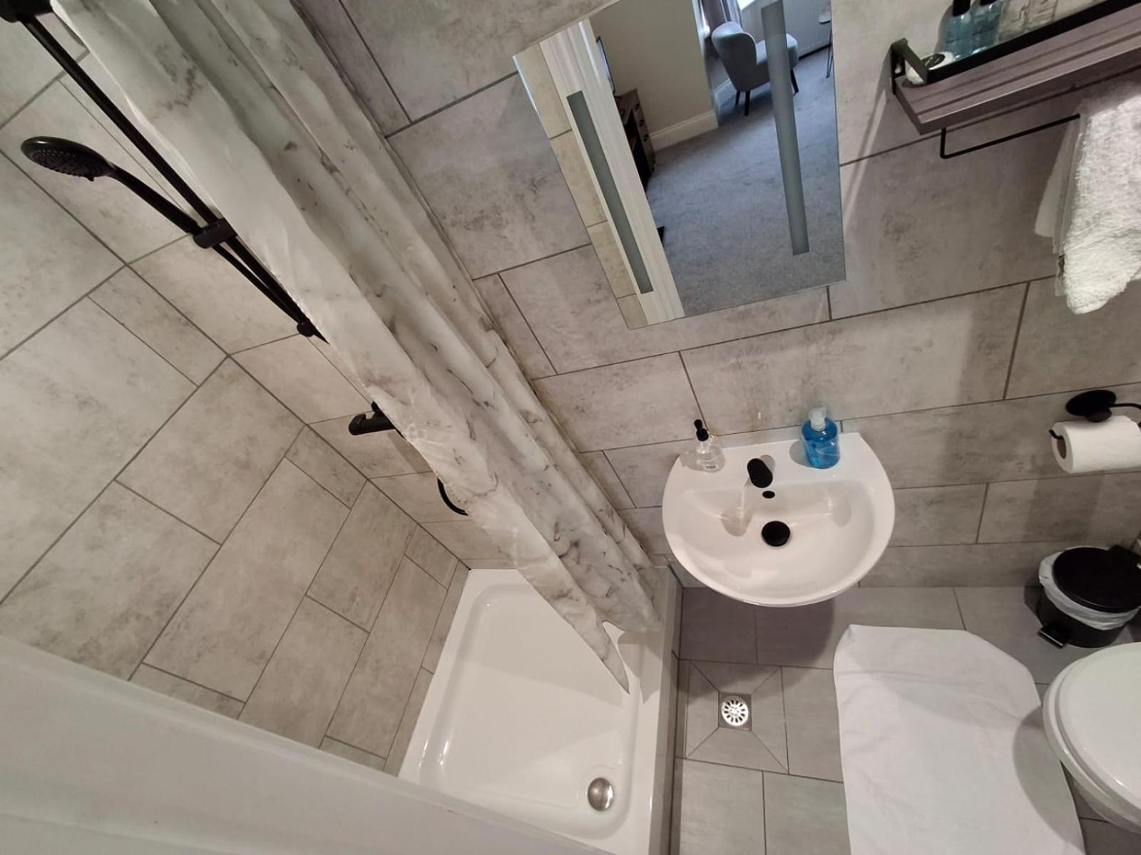 Inn By The Sea, Portsmouth - En Suite Rooms With Sea View Possible, Parking Ev 22Kw Exterior foto